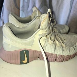 Nike Women's Sneakers in Cream and Pink